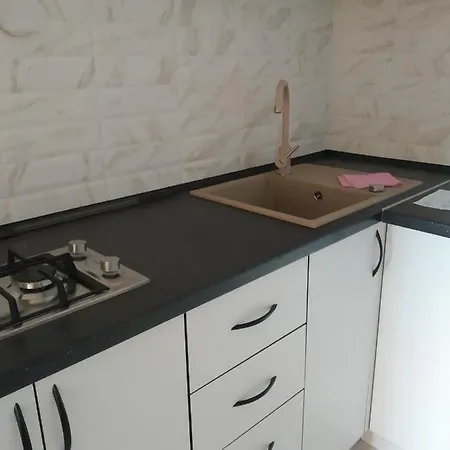 аппартаменты студия первая линия у моря в совиньоне Homestay *