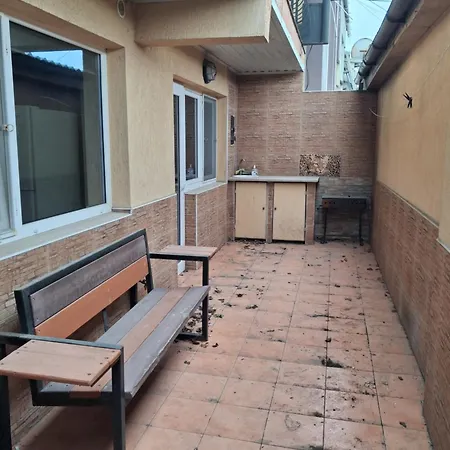 Homestay аппартаменты студия первая линия у моря в совиньоне