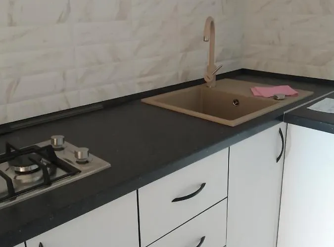 аппартаменты студия первая линия у моря в совиньоне Homestay *